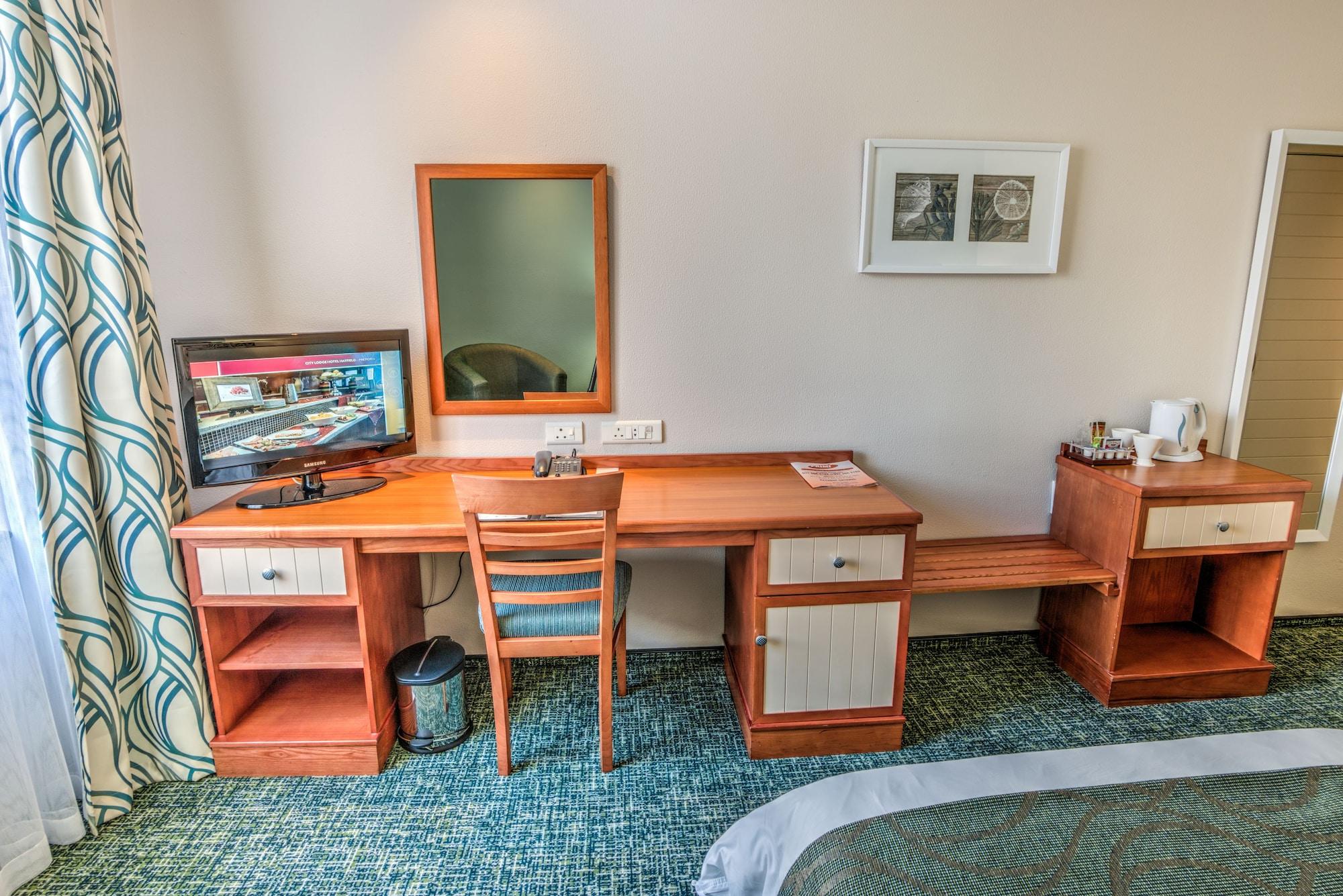 ซิตี้ ล้อดจ์ โฮเต็ล อัมลังกา ริดจ์ เดอร์บัน Hotel ภายนอก รูปภาพ
